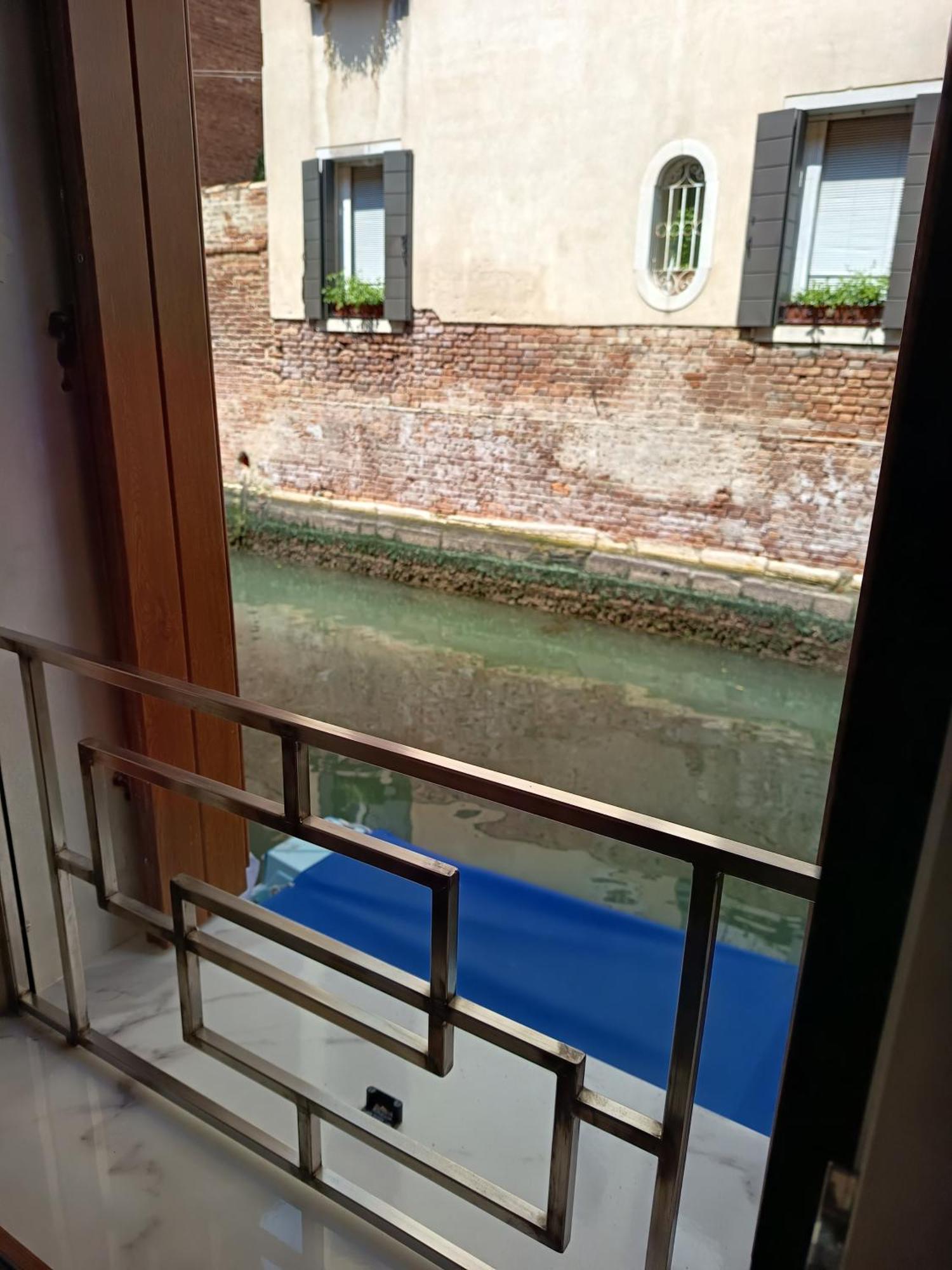 Ca Lucia Canal View البندقية المظهر الخارجي الصورة